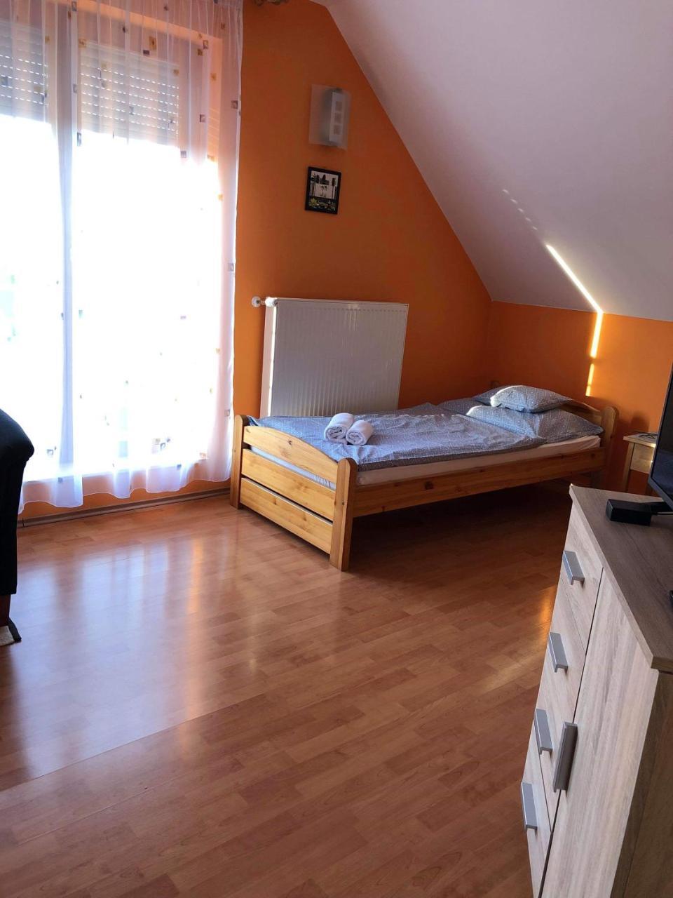 Kristaly Apartmanhaz Sárvár Eksteriør bilde